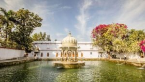 Saheliyon Ki Bari 